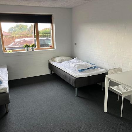 Ebbesens Bed And Bath - Two Double Rooms Herning Exterior photo
