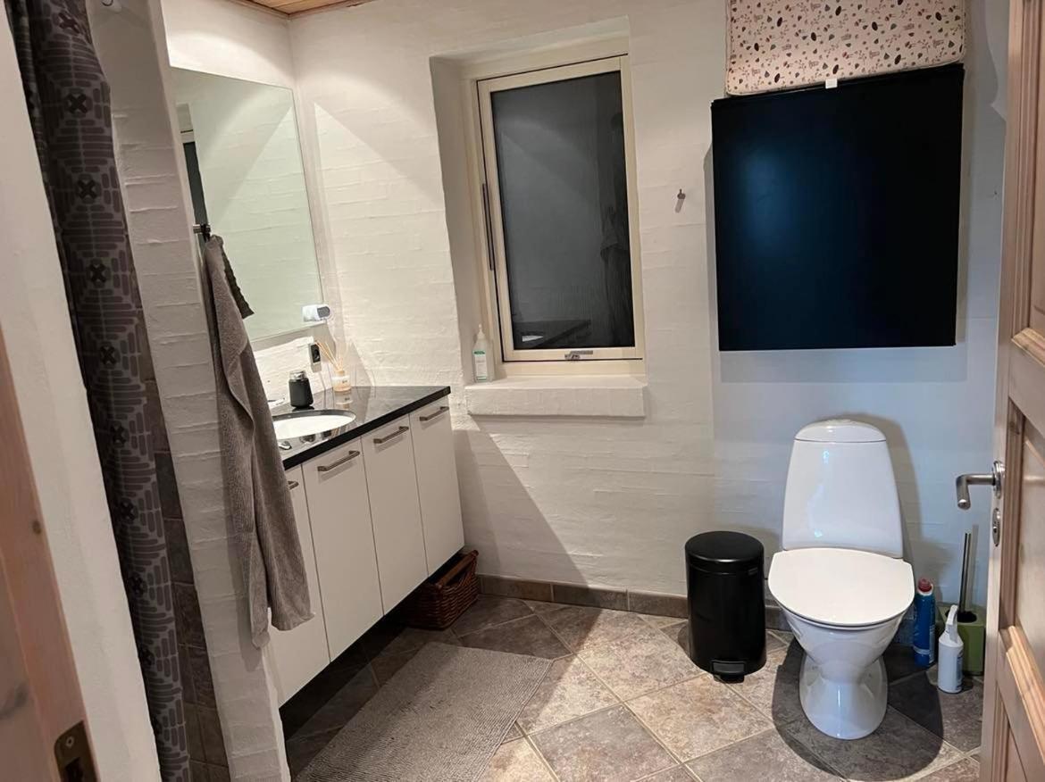 Ebbesens Bed And Bath - Two Double Rooms Herning Exterior photo